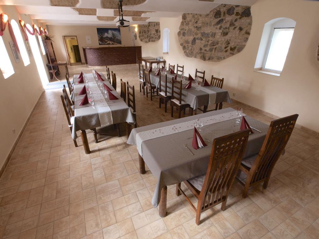Spálené Poříčí Hotel Pod Koksinem מראה חיצוני תמונה
